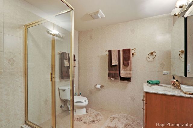 2 Cutters Run, South Barrington, IL 60010