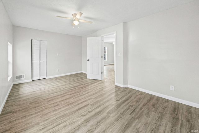 652 Rossville Avenue, Frankfort, IN 46041