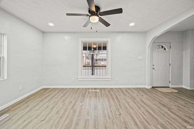 652 Rossville Avenue, Frankfort, IN 46041