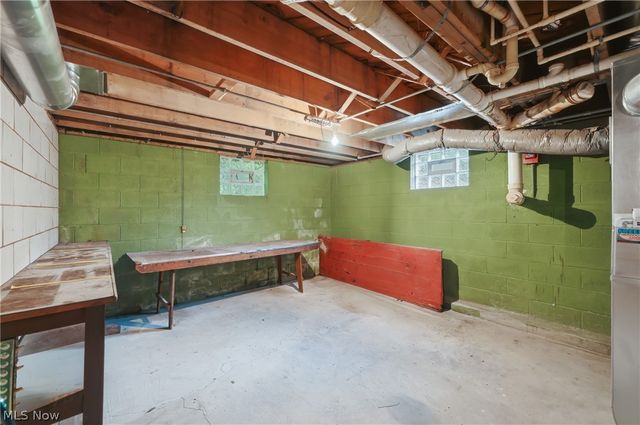4100 E Broad Street, Newton Falls, OH 44444