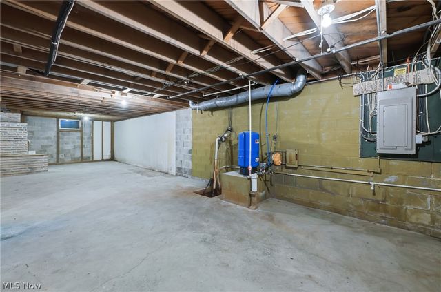 4100 E Broad Street, Newton Falls, OH 44444