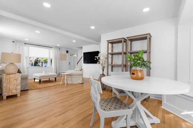 27 Reef Court, Fairfield, CT 06824