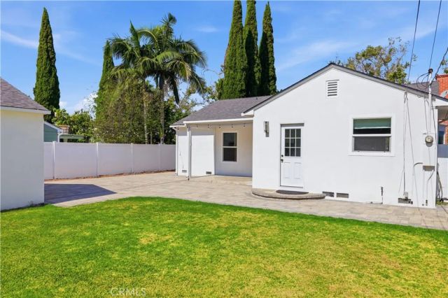 2311 Valencia, Santa Ana, CA 92706
