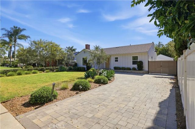 2311 Valencia, Santa Ana, CA 92706