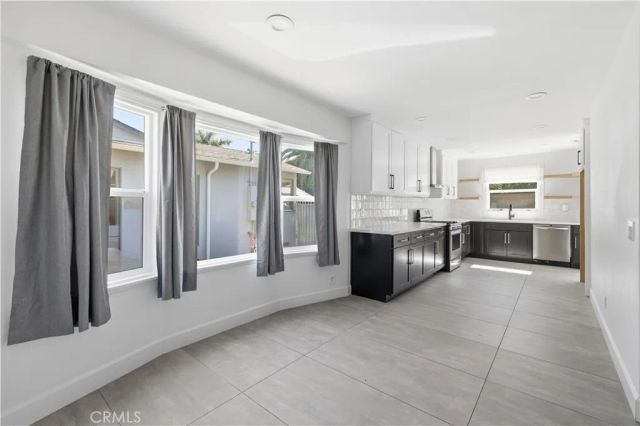 2311 Valencia, Santa Ana, CA 92706