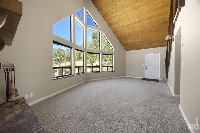 30341 Pinedale Court, Tehachapi, CA 93561