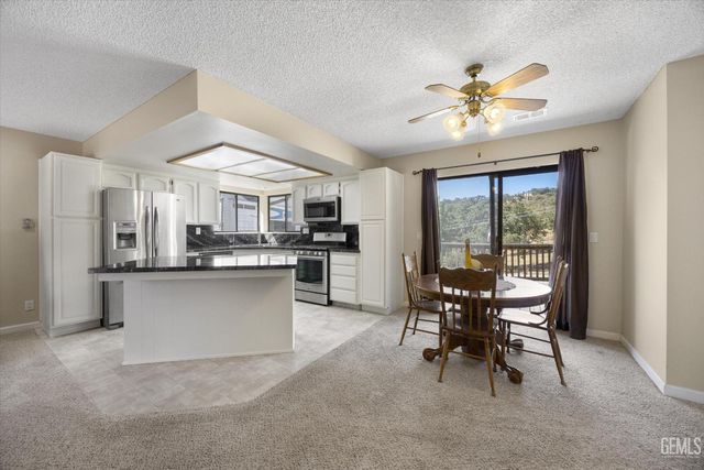 30341 Pinedale Court, Tehachapi, CA 93561