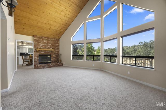 30341 Pinedale Court, Tehachapi, CA 93561