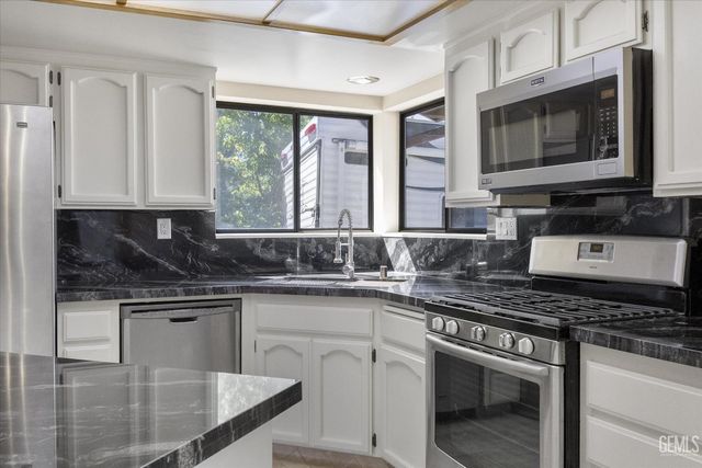 30341 Pinedale Court, Tehachapi, CA 93561