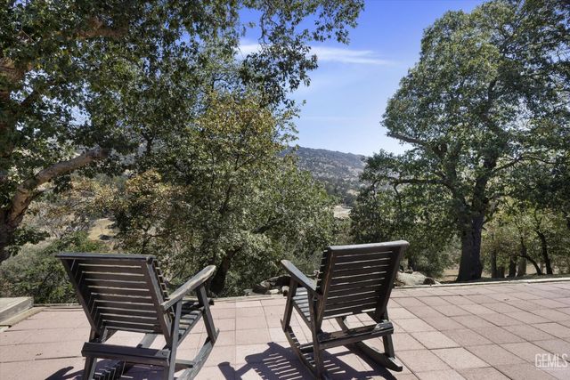30341 Pinedale Court, Tehachapi, CA 93561