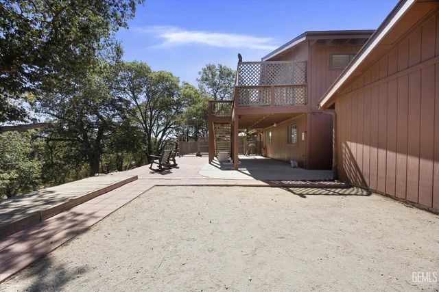 30341 Pinedale Court, Tehachapi, CA 93561