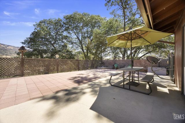 30341 Pinedale Court, Tehachapi, CA 93561