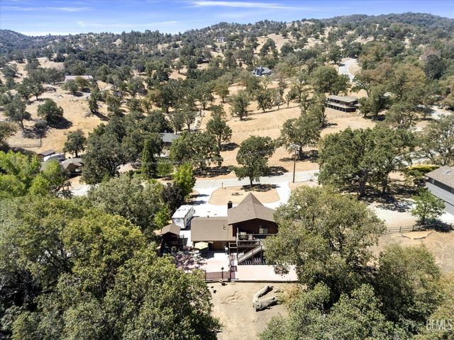 30341 Pinedale Court, Tehachapi, CA 93561