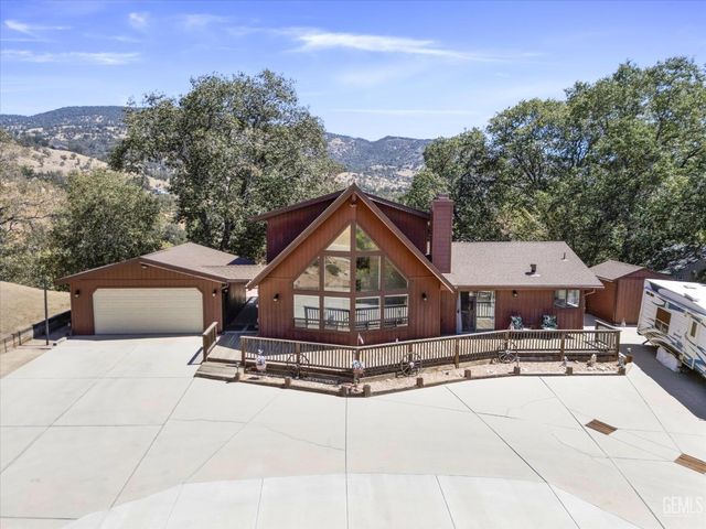 30341 Pinedale Court, Tehachapi, CA 93561