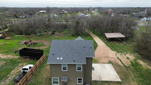 3805 E Us-290 Highway E, Paige, TX 78659