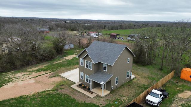 3805 E Us-290 Highway E, Paige, TX 78659