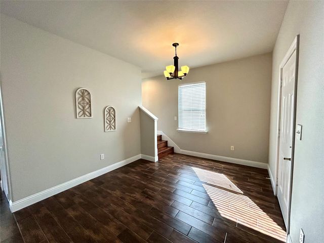 3805 E Us-290 Highway E, Paige, TX 78659