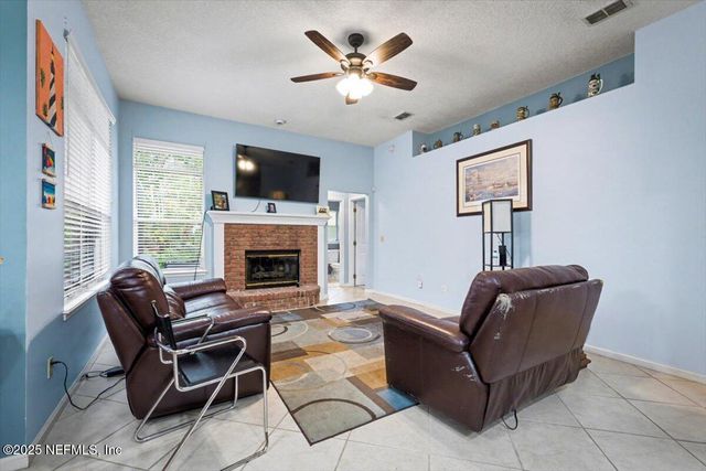 2326 COVINGTON CREEK Circle W, Jacksonville, FL 32224