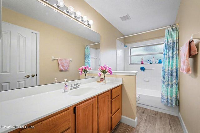 2326 COVINGTON CREEK Circle W, Jacksonville, FL 32224