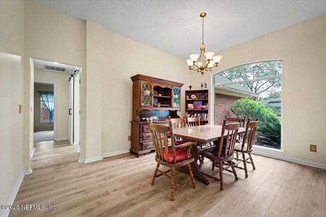 2326 COVINGTON CREEK Circle W, Jacksonville, FL 32224