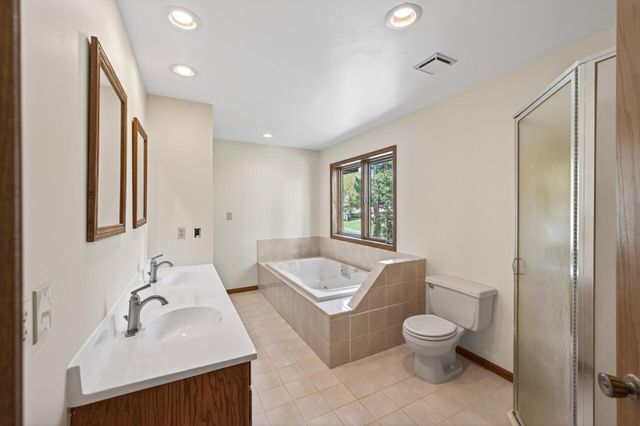 3290 Williams Lane, Minnetrista, MN 55364