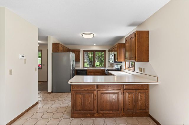 3290 Williams Lane, Minnetrista, MN 55364
