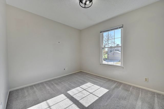 1602 Greens Edge Drive, Florence, KY 41042