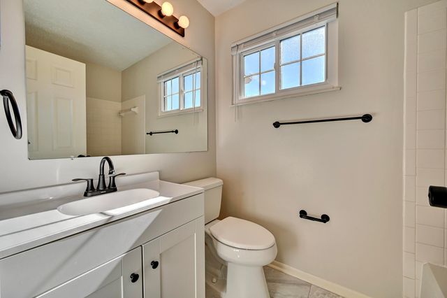 1602 Greens Edge Drive, Florence, KY 41042