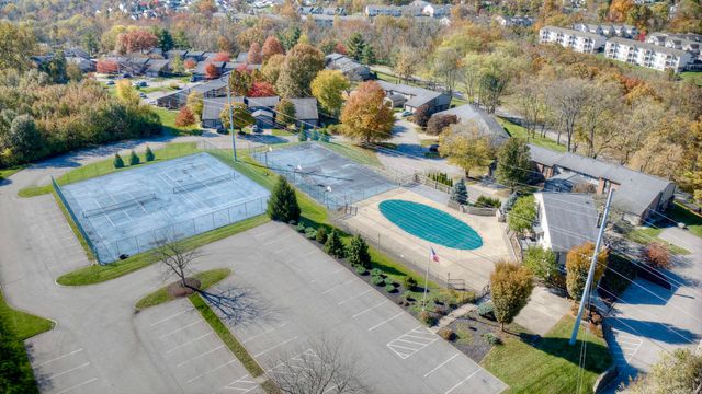 1602 Greens Edge Drive, Florence, KY 41042