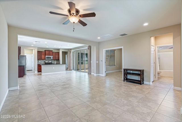14020 E Cariole Street, Vail, AZ 85641