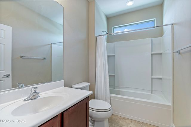 14020 E Cariole Street, Vail, AZ 85641