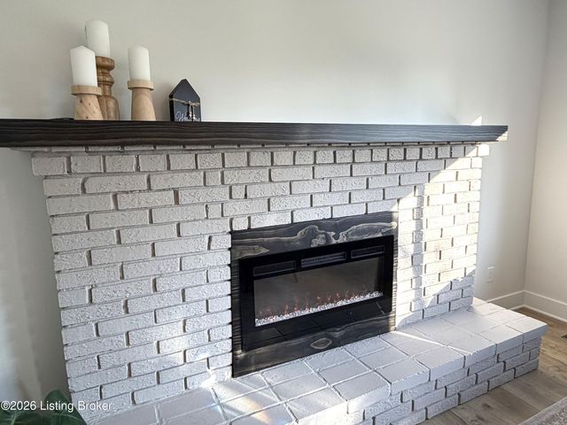 1201 Dawkins Rd, La Grange, KY 40031