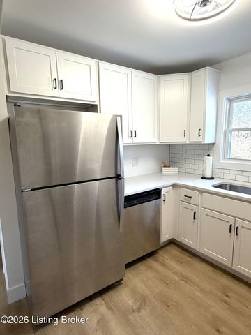 1201 Dawkins Rd, La Grange, KY 40031