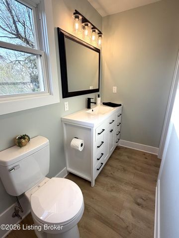 1201 Dawkins Rd, La Grange, KY 40031