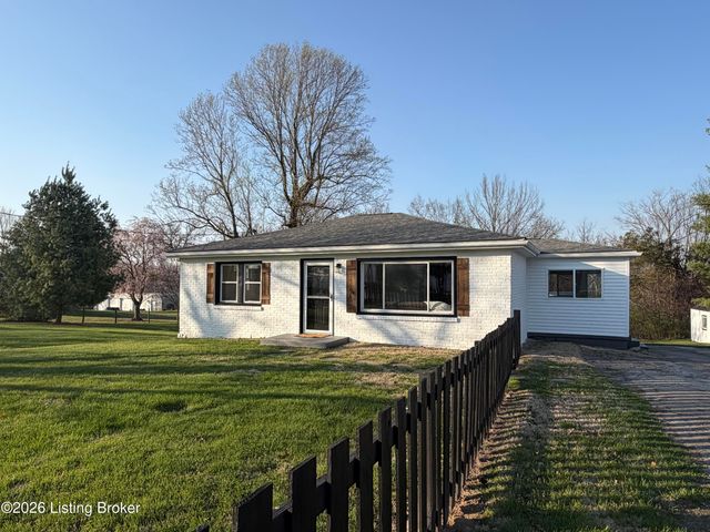 1201 Dawkins Rd, La Grange, KY 40031