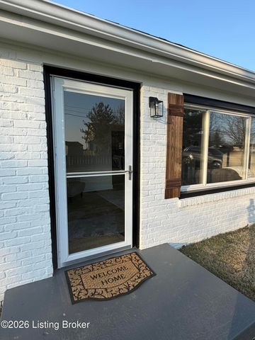 1201 Dawkins Rd, La Grange, KY 40031