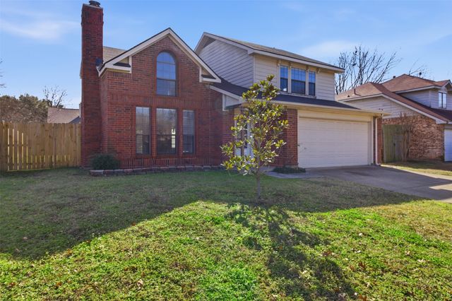 331 Hopewell Street, Grand Prairie, TX 75052