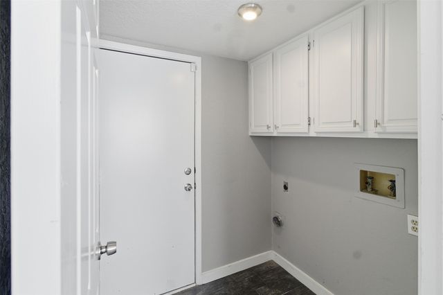 331 Hopewell Street, Grand Prairie, TX 75052