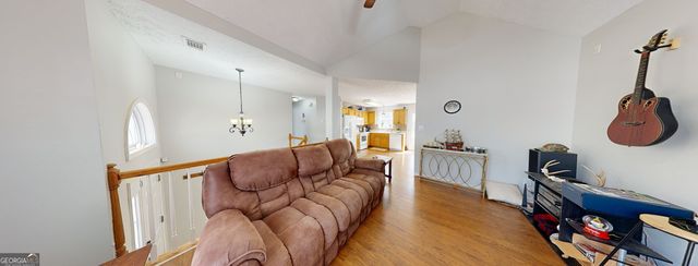 15 Huntington Drive, Grantville, GA 30220