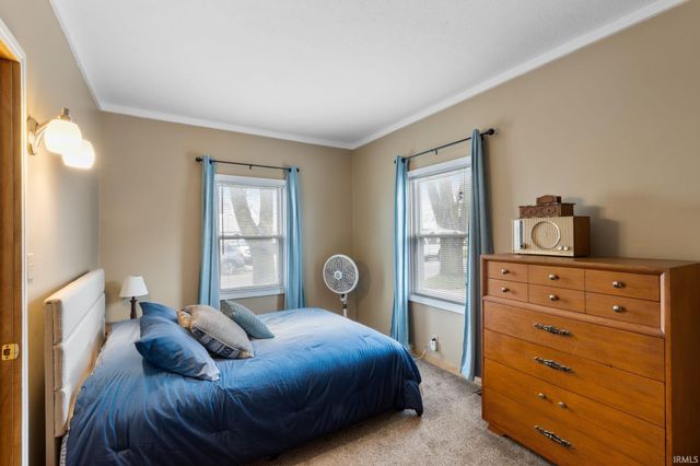 1101 E Walnut Street, Nappanee, IN 46550