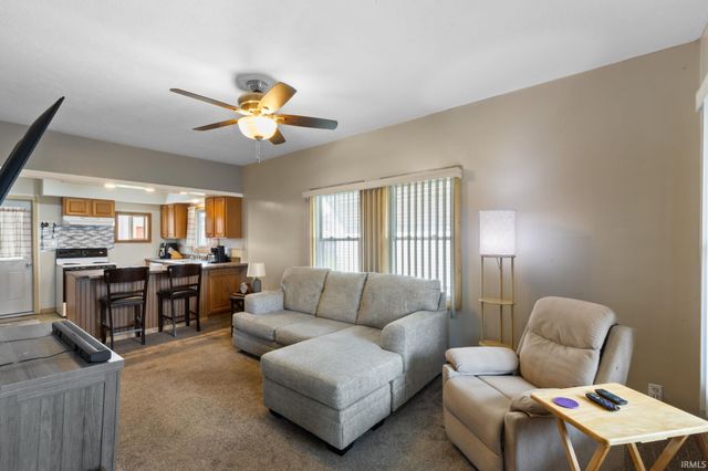 1101 E Walnut Street, Nappanee, IN 46550