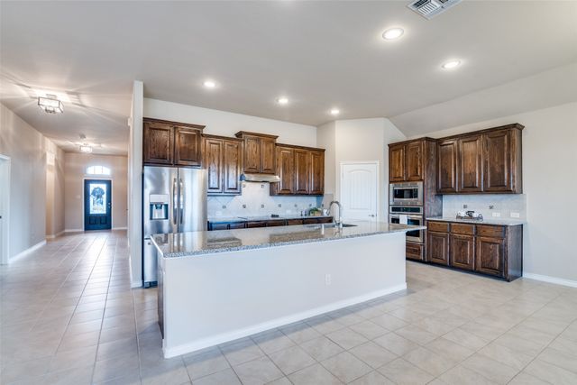 361 Amber Lane, Nevada, TX 75173