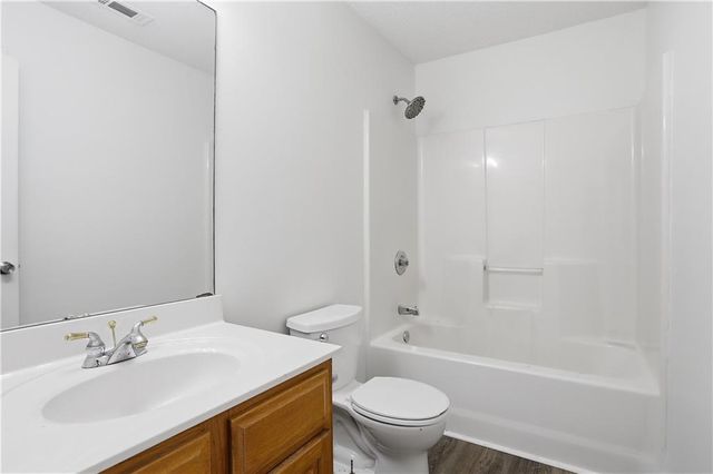 250 Orchard Way SE, Calhoun, GA 30701