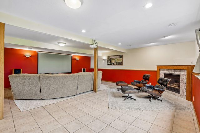 6201 Laurene Avenue, Circle Pines, MN 55014