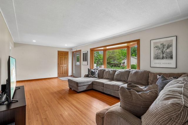 6201 Laurene Avenue, Circle Pines, MN 55014