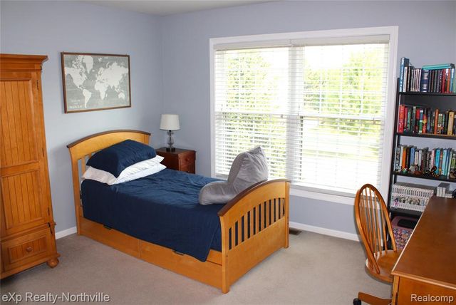 48172 Royal Pointe Drive, Canton, MI 48187