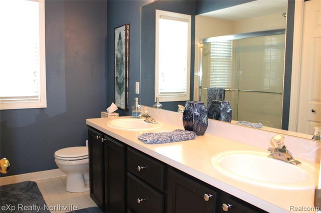 48172 Royal Pointe Drive, Canton, MI 48187