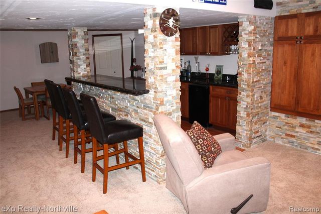 48172 Royal Pointe Drive, Canton, MI 48187