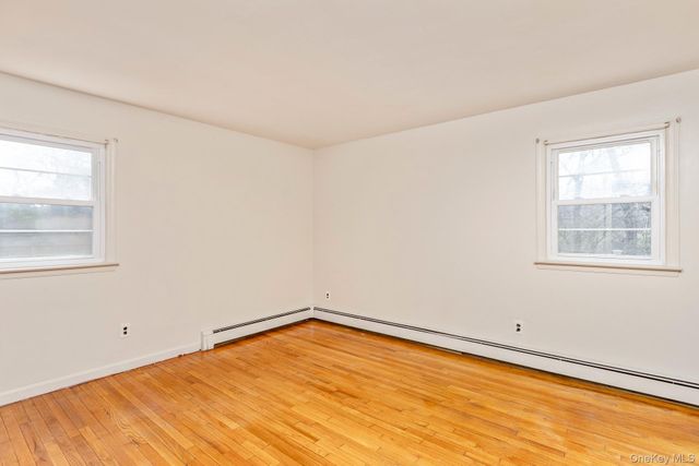 20 Mill Pond Lane, East Moriches, NY 11940