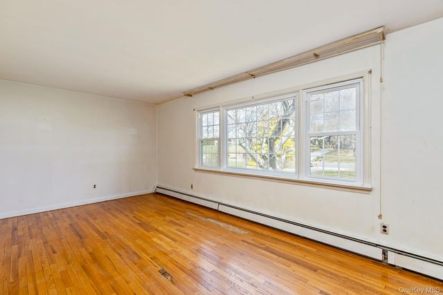 20 Mill Pond Lane, East Moriches, NY 11940